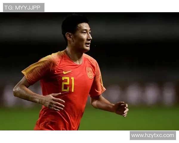 中国足球球星颜值惊艳众人 帅气与实力并存的足球新风采 中国足球球星颜值惊艳众人 帅气与实力并存的足球新风采